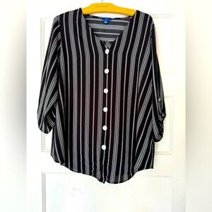 APT. 9 3/4 sleeve striped shell button blouse, size L